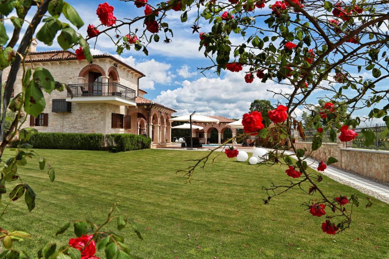 Villa Carolus-Luxurious Istrian Villa Barat  Exterior photo