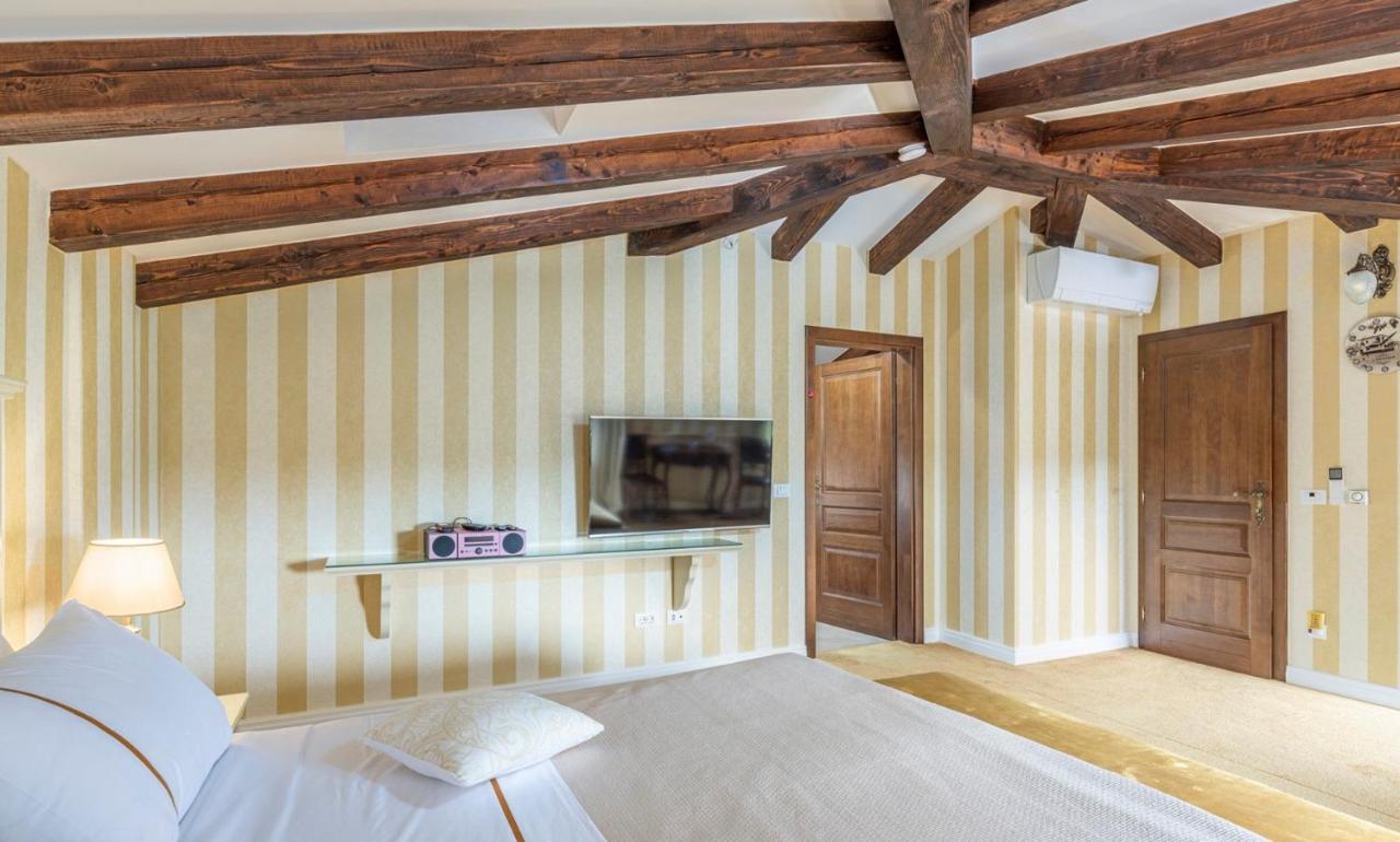 Villa Carolus-Luxurious Istrian Villa Barat  Exterior photo